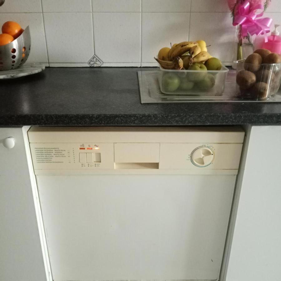 Apartamento T2- Apartamento Do Gu Apartment Ponta Delgada  Bagian luar foto